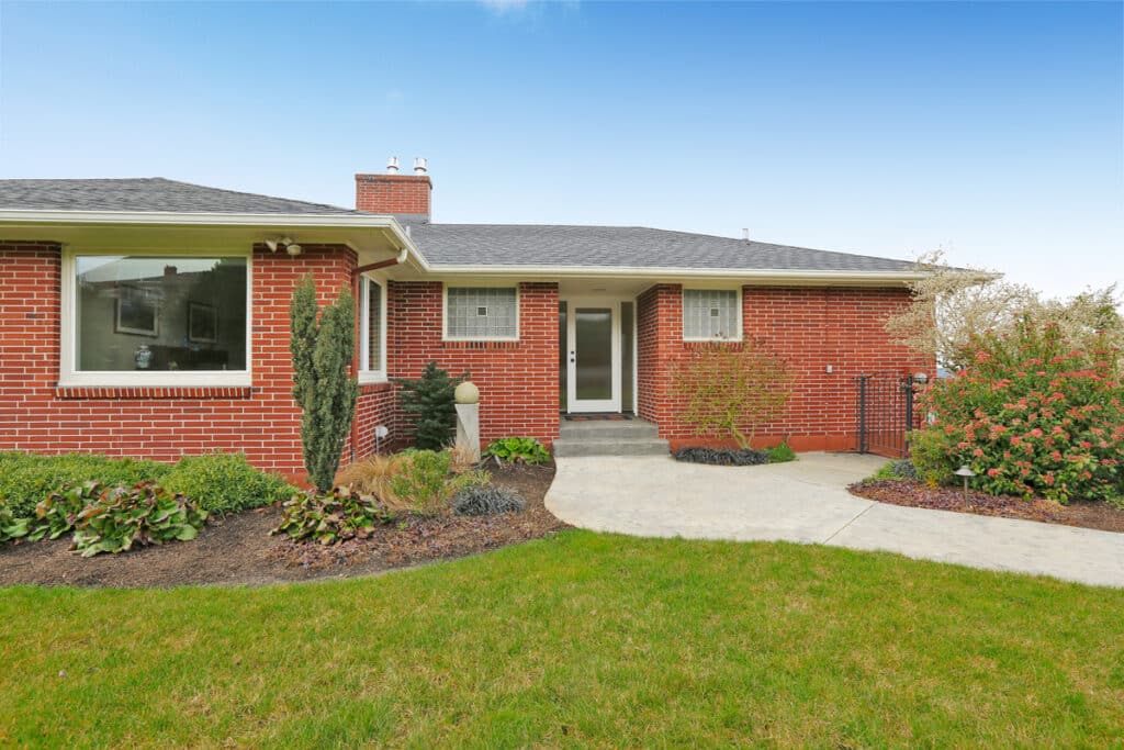 one story brick house