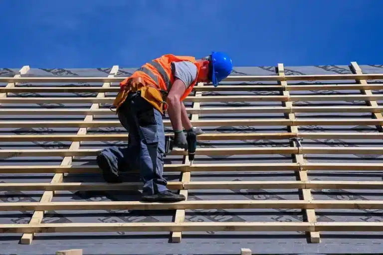 professional roofing contractor in Hawkinsville