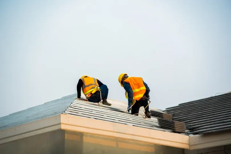 roofing contractors in Cochran