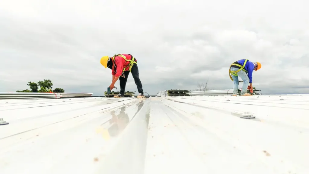 installing a commercial roof